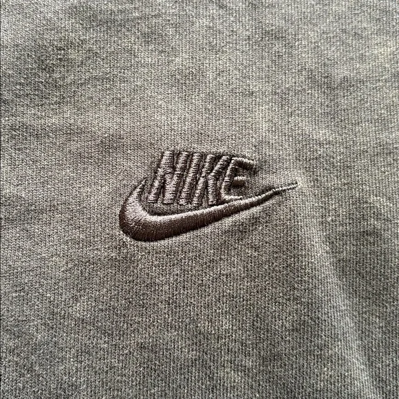 Nike Olive Green Embroidered Swoosh Short Sleeve Tee small loose fit nwt - Picture 7 of 13